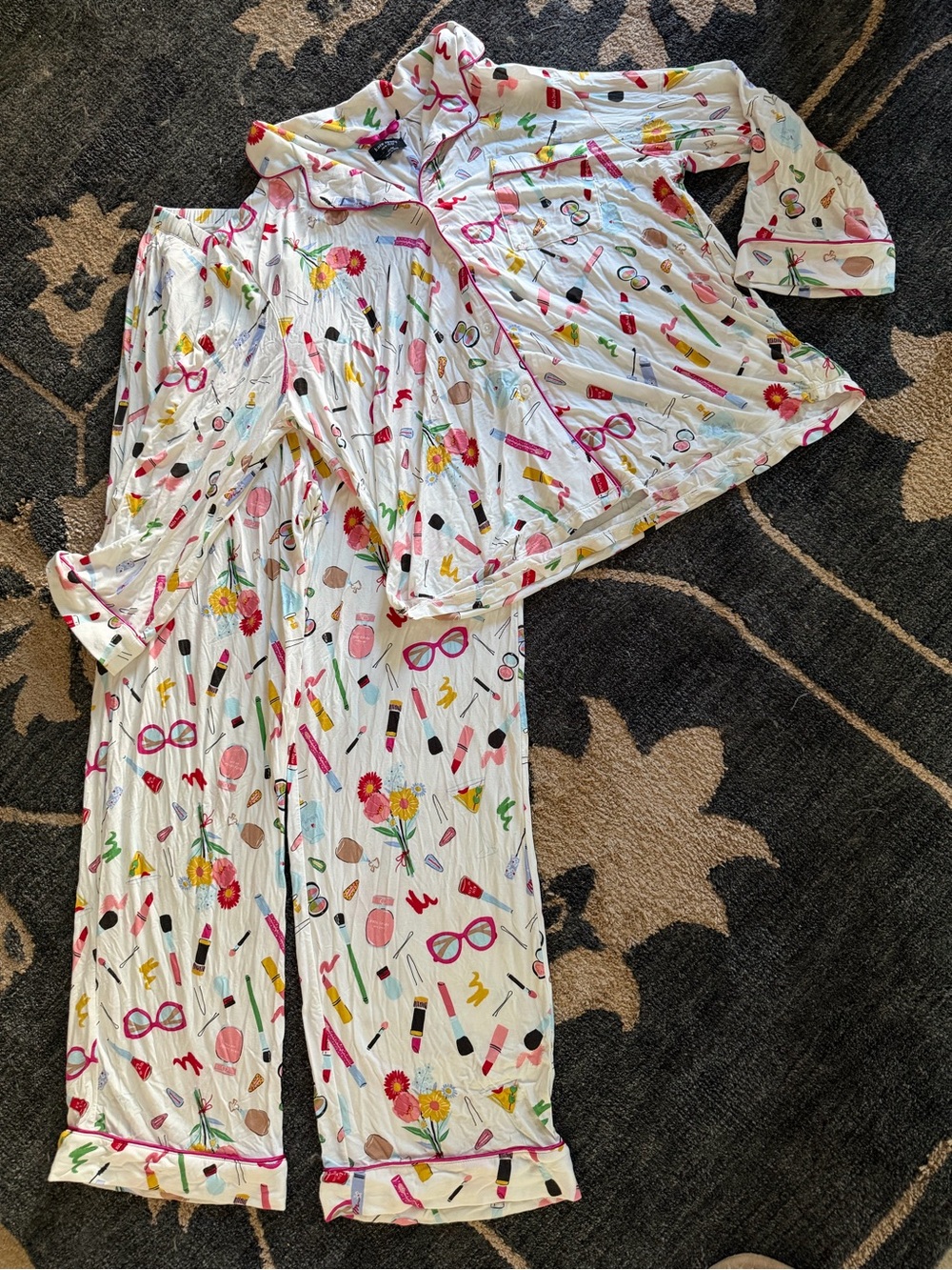 kate spade White Floral & Makeup Print Pajama Set with Pink Trim